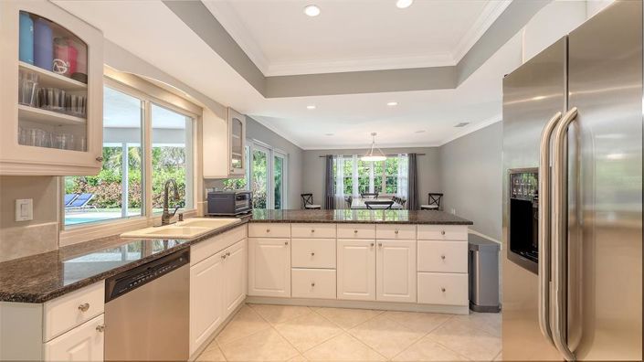 Image No.20-3 Bed Property for sale