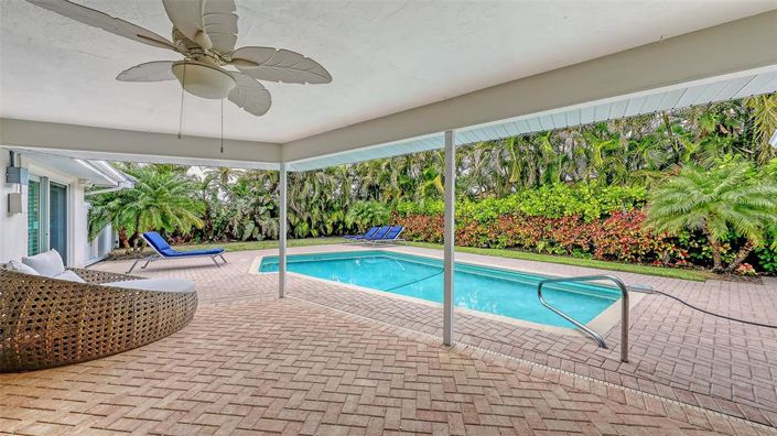 Image No.39-3 Bed Property for sale