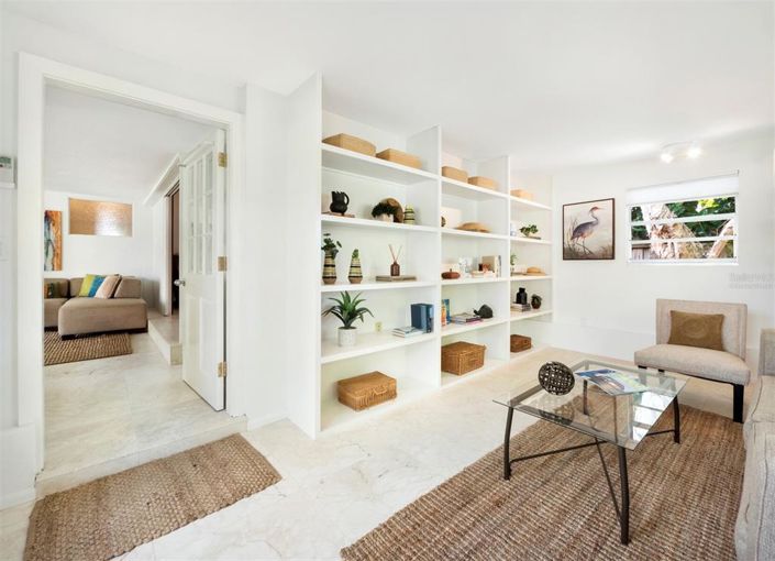 Image No.26-3 Bed Property for sale