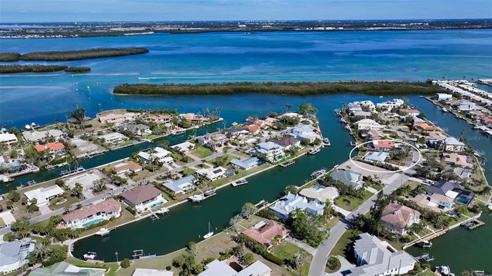 Image No.13-3 Bed Property for sale