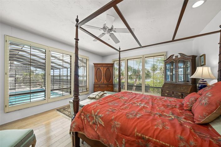 Image No.21-3 Bed Property for sale