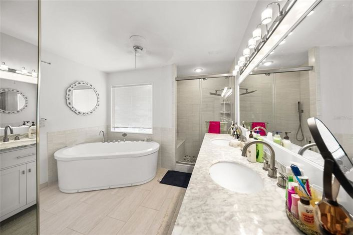 Image No.22-3 Bed Property for sale