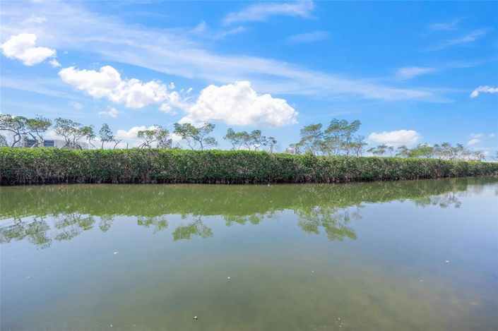 Image No.37-3 Bed Property for sale