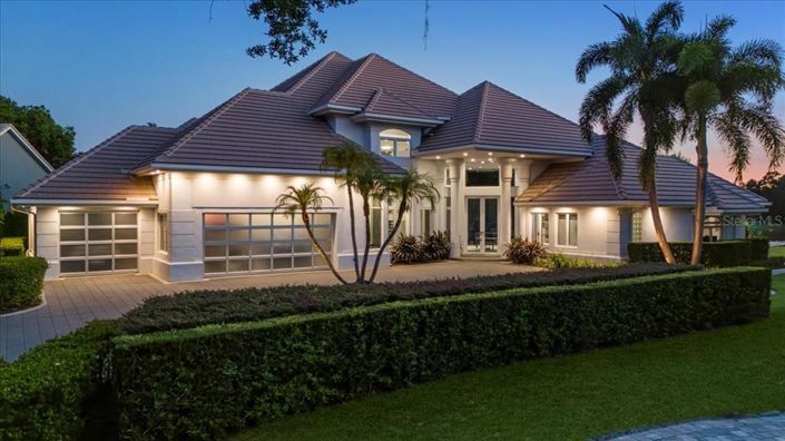 Image No.1-5 Bed Property for sale
