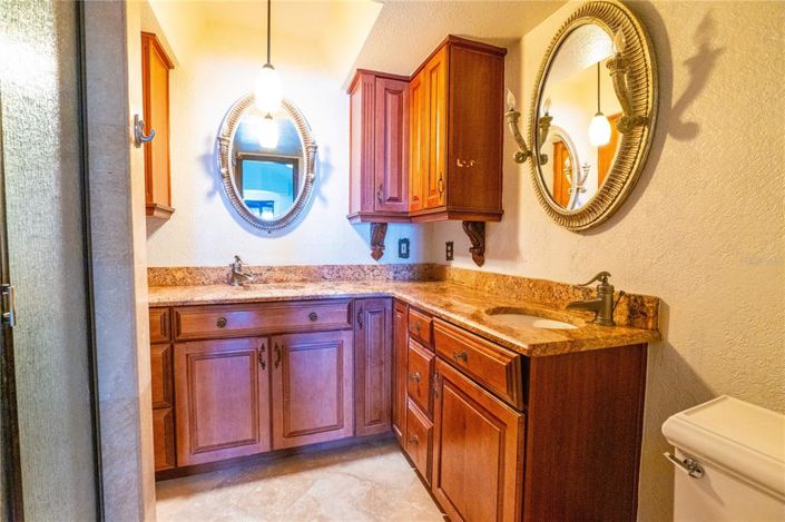 Image No.18-3 Bed Property for sale