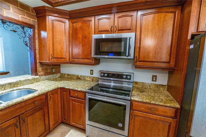 Image No.8-3 Bed Property for sale