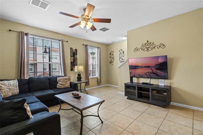 Image No.12-3 Bed Property for sale