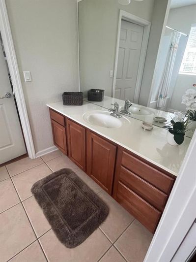 Image No.47-3 Bed Property for sale