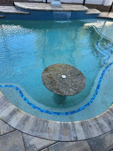 Image No.33-7 Bed Property for sale