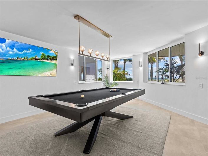 Image No.24-5 Bed Property for sale