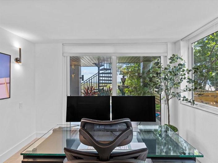 Image No.26-5 Bed Property for sale