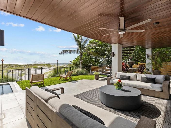 Image No.30-5 Bed Property for sale