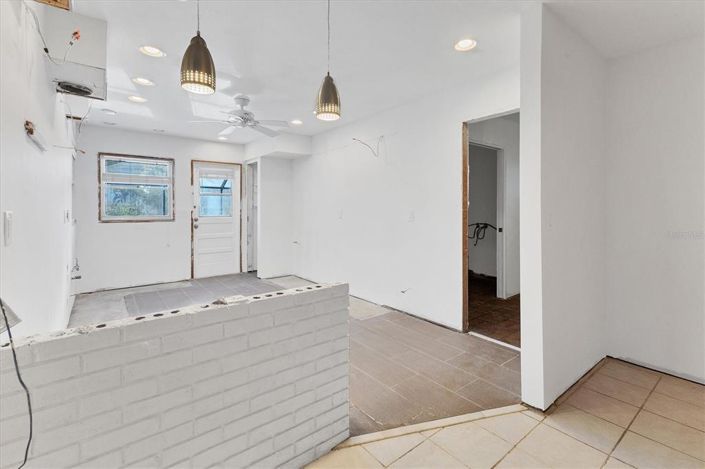 Image No.17-2 Bed Property for sale