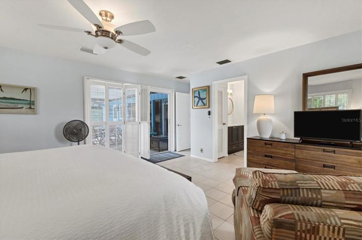 Image No.25-2 Bed Property for sale