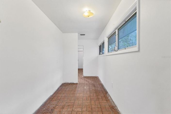 Image No.37-2 Bed Property for sale