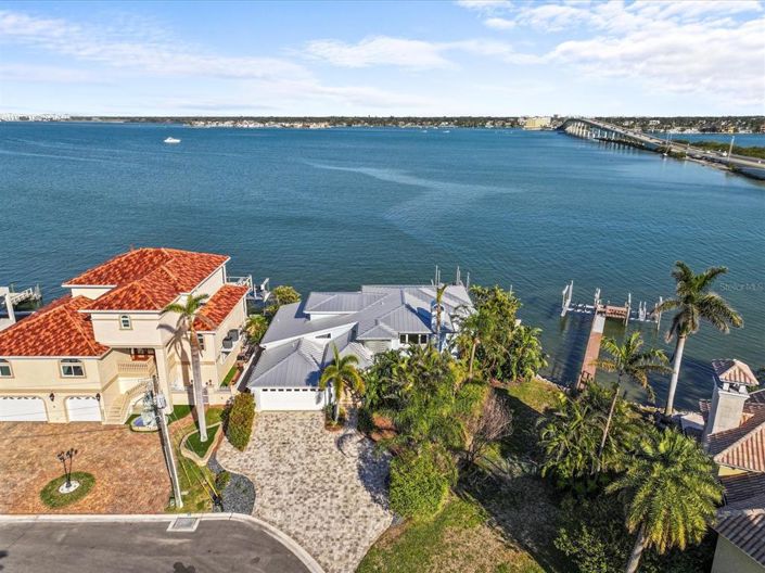 Image No.1-Propriété de 4 chambres à vendre à Belleair Beach
