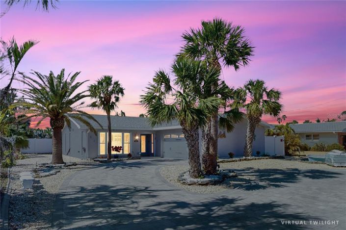 Image No.1-Propriété de 4 chambres à vendre à Belleair Beach
