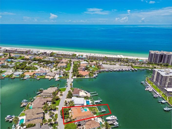Image No.1-Propriété de 4 chambres à vendre à Belleair Beach