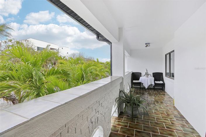 Image No.10-3 Bed Property for sale