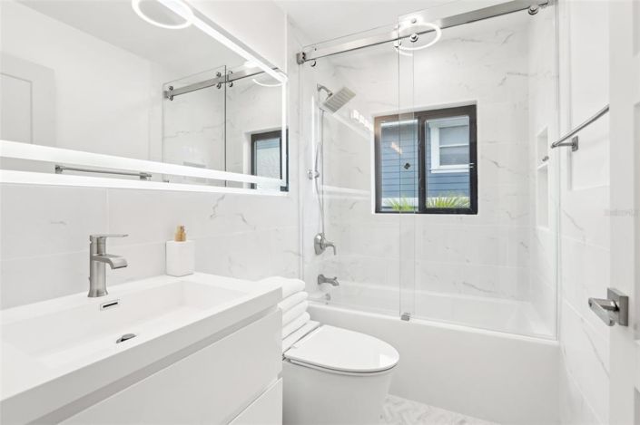 Image No.26-3 Bed Property for sale