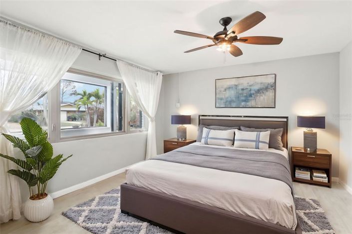 Image No.43-3 Bed Property for sale