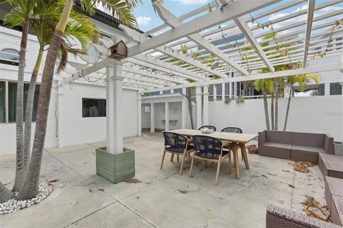 Image No.51-3 Bed Property for sale