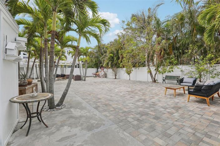 Image No.52-3 Bed Property for sale