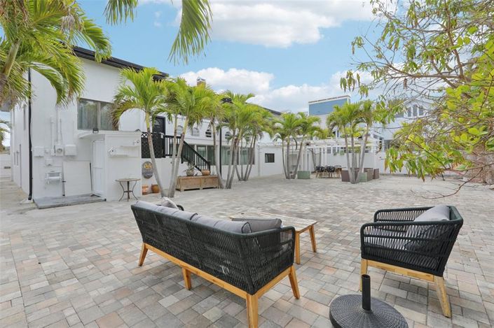 Image No.54-3 Bed Property for sale