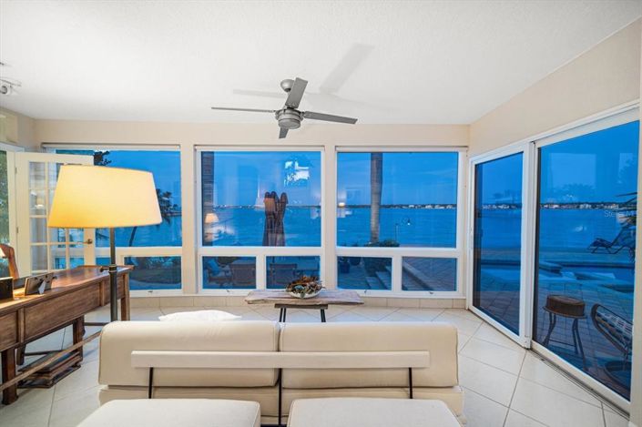 Image No.11-2 Bed Property for sale