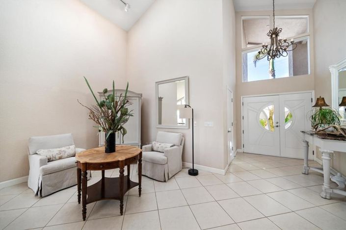 Image No.18-2 Bed Property for sale