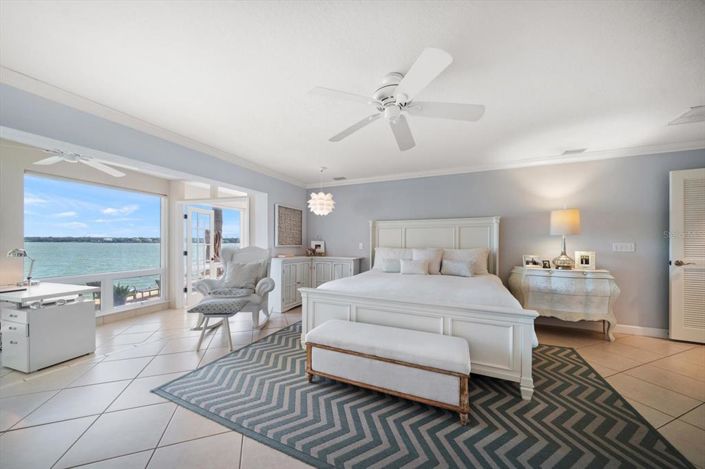 Image No.38-2 Bed Property for sale