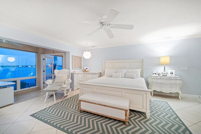 Image No.42-2 Bed Property for sale