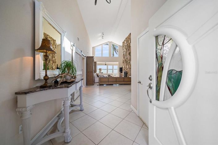 Image No.8-2 Bed Property for sale