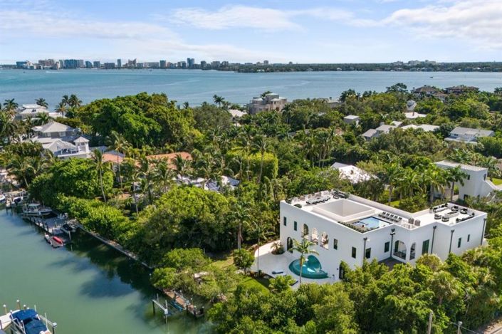 Image No.1-Propriété de 6 chambres à vendre à Sarasota