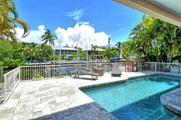 Image No.28-3 Bed Property for sale