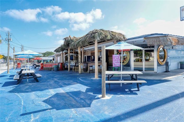 Image No.37-3 Bed Property for sale