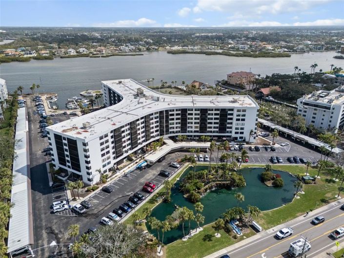 Image No.30-3 Bed Property for sale