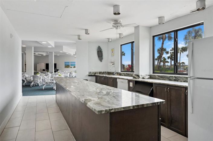 Image No.40-3 Bed Property for sale