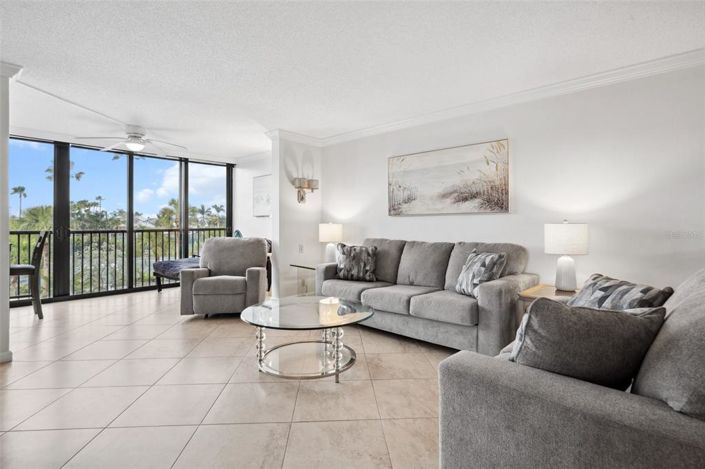 Image No.9-3 Bed Property for sale