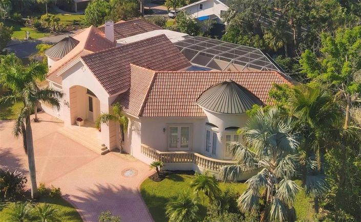 Image No.1-3 Bed Property for sale