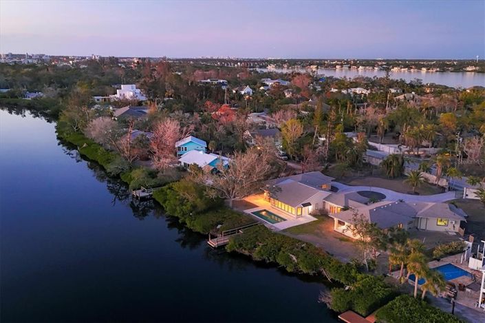 Image No.1-Propriété de 4 chambres à vendre à Sarasota