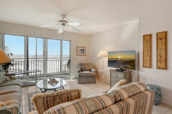 Image No.13-2 Bed Property for sale