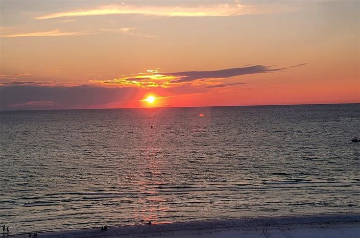 Image No.9-2 Bed Property for sale