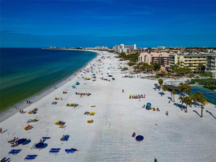 Image No.74-3 Bed Property for sale