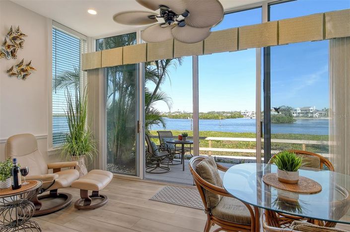 Image No.6-Propriété de 2 chambres à vendre à Sarasota