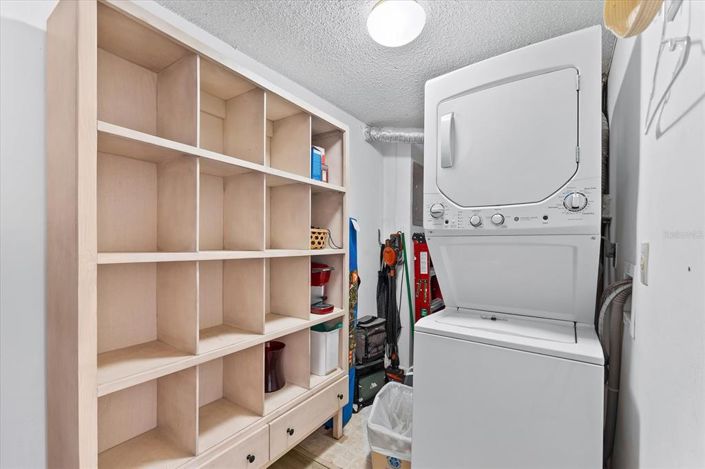 Image No.23-2 Bed Property for sale