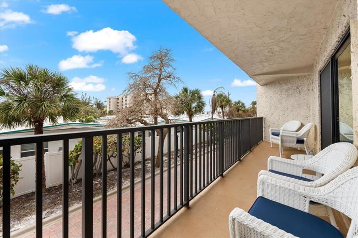 Image No.42-2 Bed Property for sale