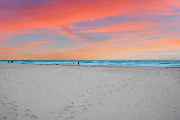 Image No.49-2 Bed Property for sale