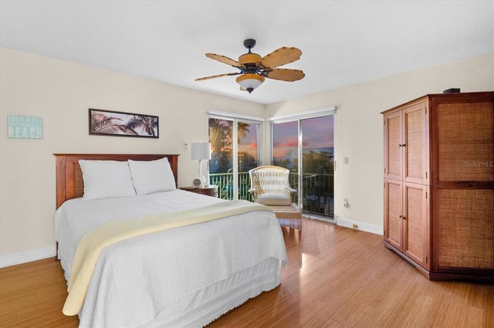 Image No.22-3 Bed Property for sale