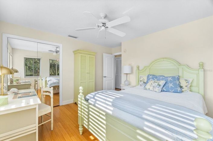 Image No.35-3 Bed Property for sale